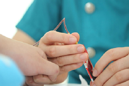 Kiváló minőségű steril tamponpálcák a megbízható vírusgyűjtésért