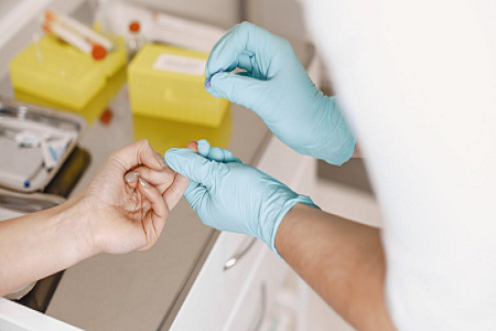 A BABIO steril tamponpálca pontos mintagyűjtést tesz lehetővé a modern diagnosztika érdekében