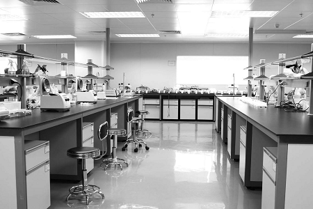 Függőleges lamináris átfolyású szekrény tiszta laboratóriumi munkákhoz
